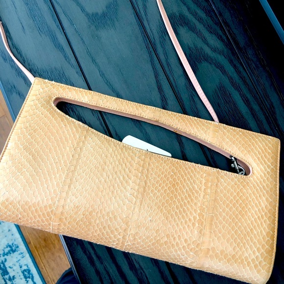 Stuart Weitzman Snakeskin Clutch - Picture 2 of 4